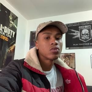 Meet your Posher, Lamont